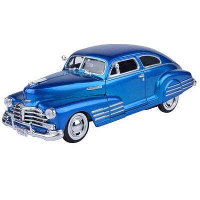 Motormax Model Araba1:24 1948 Chevy Aerosedan Fleetline - 2